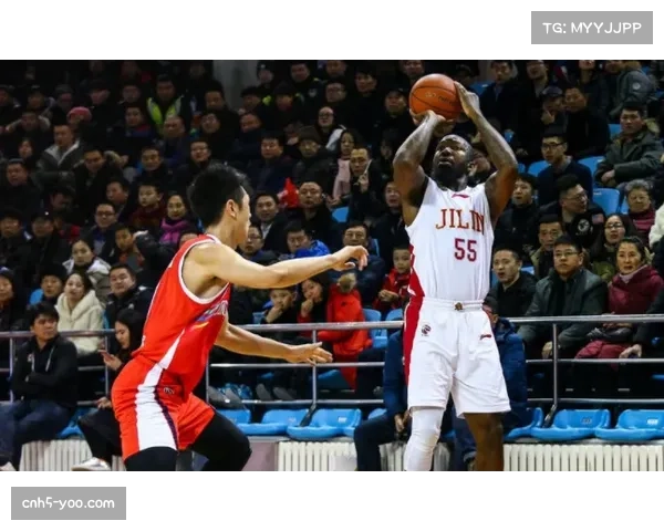 “骨头”琼斯膝部手术成功，预计将缺席2026年剩余比赛